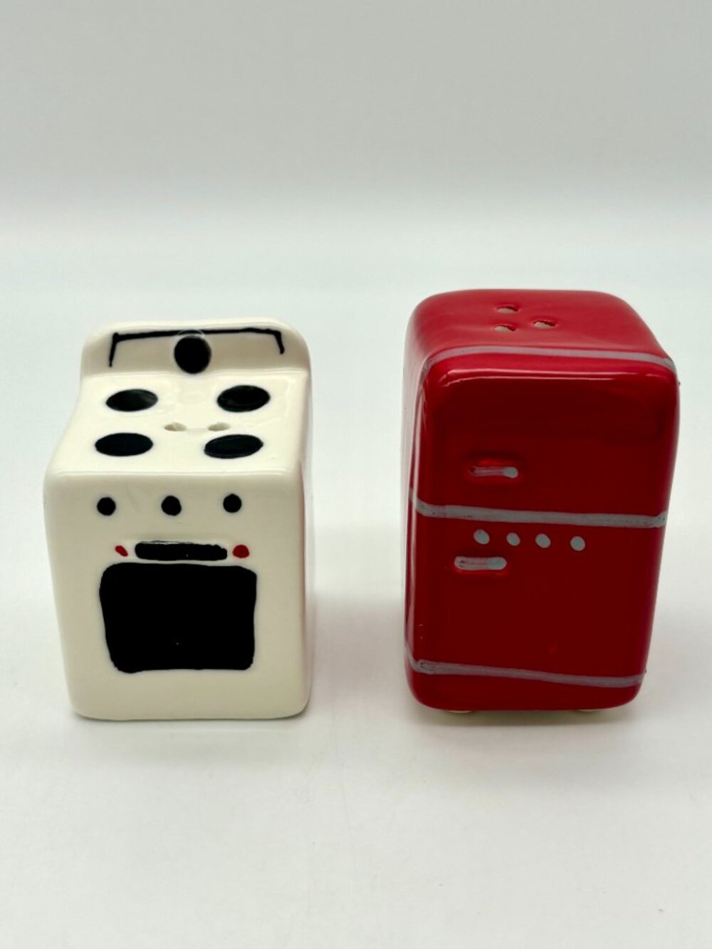 Cracker Barrel Salt & Pepper Shakers, Kitchen Stove & Refrigerator Fridge UNUSED